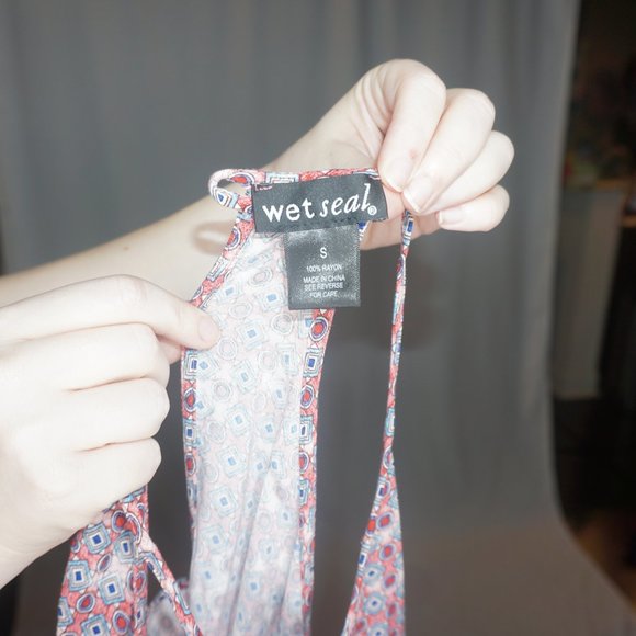 Pink Patterned Keyhole Halter Top - Picture 7 of 7